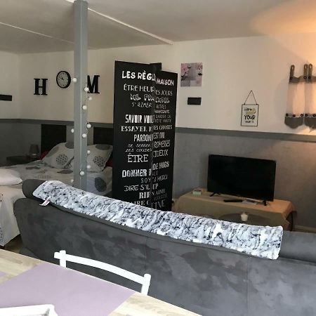 Joli Studio Au Coeur De Verdun Luaran gambar